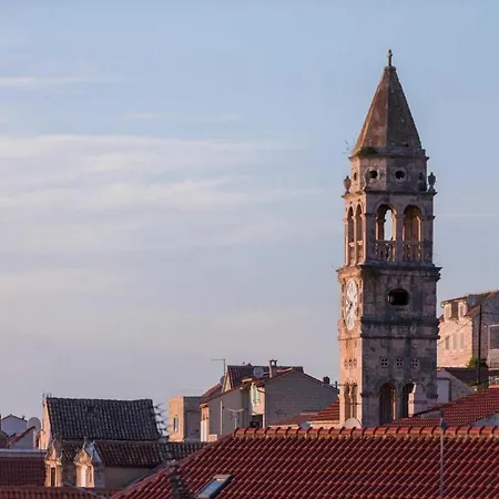 Stylish Center * Vis